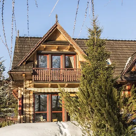 Udanypobyt Garden كوشتيليسكا