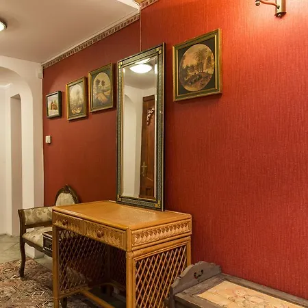 فيلة Udanypobyt Garden